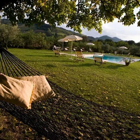 Apartmán Sleeps 6 With Pool And Wifi *