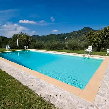 Sleeps 6 With Pool And Wifi *